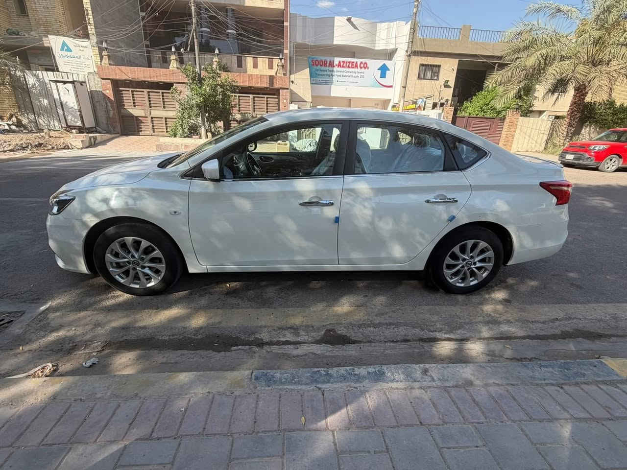 السلام عليكم سنترا تجميع صيني 2024 ماشيه 48 الف مواصفاتها معروفه مكفوله عده بيها بارد بل باب الخلفي بسيط وبيها رصعات بل قماره ميبينن وبمكان واحد مال تحميل ومحددات موجوده بل صور رقم اربيل بأسم شركة تحويل او وكاله عادي مكانها بغداد السعر 118 وبيها مجال  رقم الهاتف ***********
