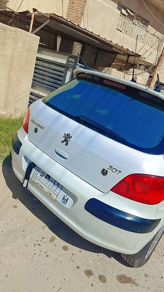 بيجو 307/2006مكينه ١٦٠٠السياره مال بيت كير محرك خير من الله منظومه تبريد جديده مجول وتخم بلكات نوزلات شنو الي بالك جديد سياره ترايها وين متريد  تخم تاير جواها قبل شهر شاده وبيها براد كير يعني انساه وانسه مشاكل الكير الي بالبيجو كهربائياتها مال شركه مابيها جطل بيها منظومه زنون بانزين مشامه العادي كله محسن بغداد, العراق


**إذا كنت صاحب هذا الإعلان وتريد حذفه لأي سبب، رجاءا أرسل رسالة إلى الدعم الفني**