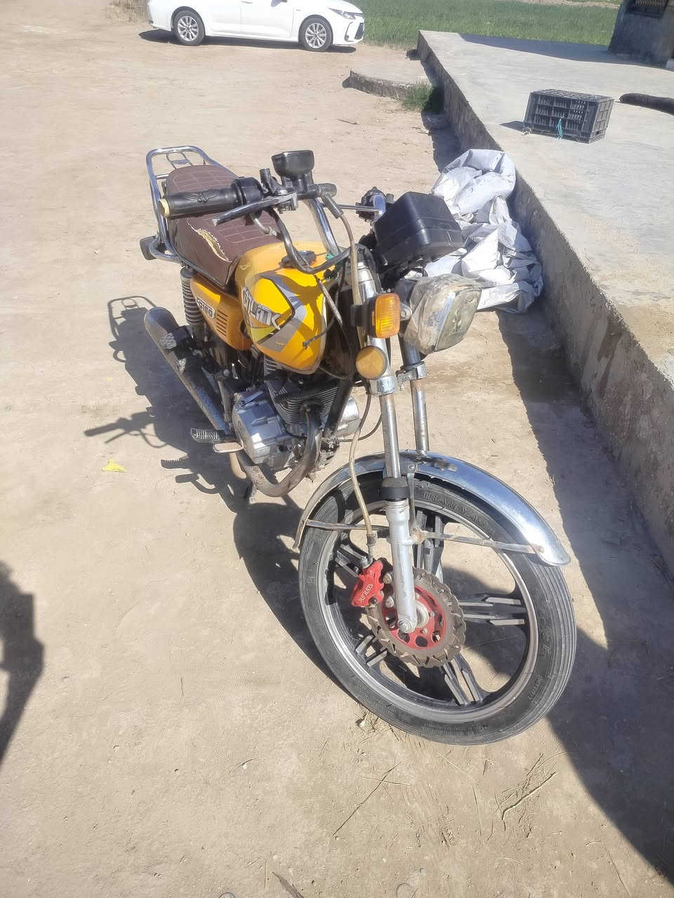 السلام عليكم دراجه للبيع سيفان للبيع موديل 23 اوراق كامله كارتونيه محرك مفتوح ولفات 01فقط  السعر 450وبيهه مجال الموقع القاسم الاتصال ع هاذ الرقم 
‏‪***********‬‏
