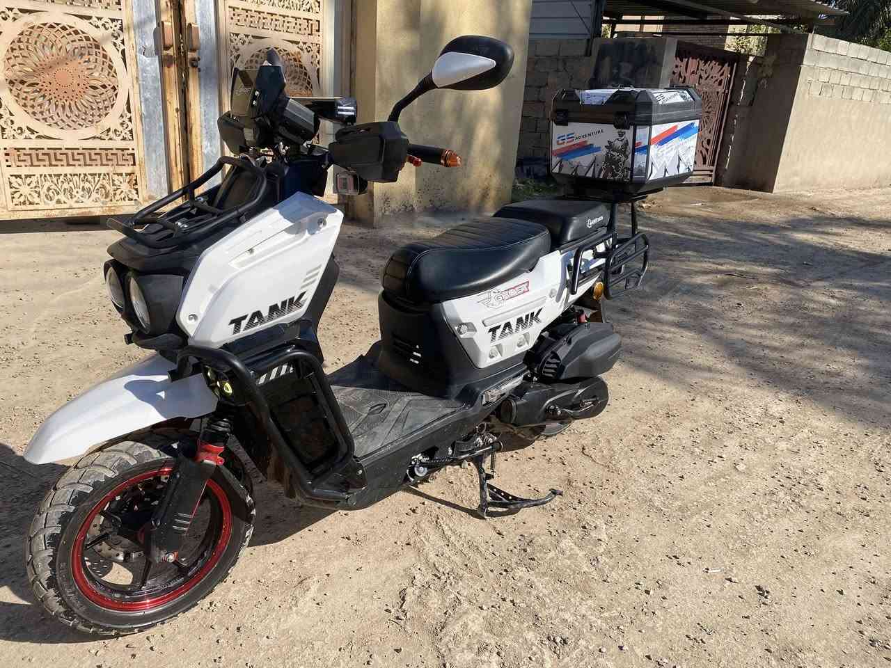 السلام عليكم للبيع دراجهًاوتاماتيك. موديل ْ2026  دراجه مكفوله منً. كلشي اي نقص ما بيهااا. سلف هندر تشغيل عن بعد كهربائيات كلها شغاله السعر 1100وبيهاا مجال حكً الجيه. مكاني ديالى الخالص.  الرقم ***********
