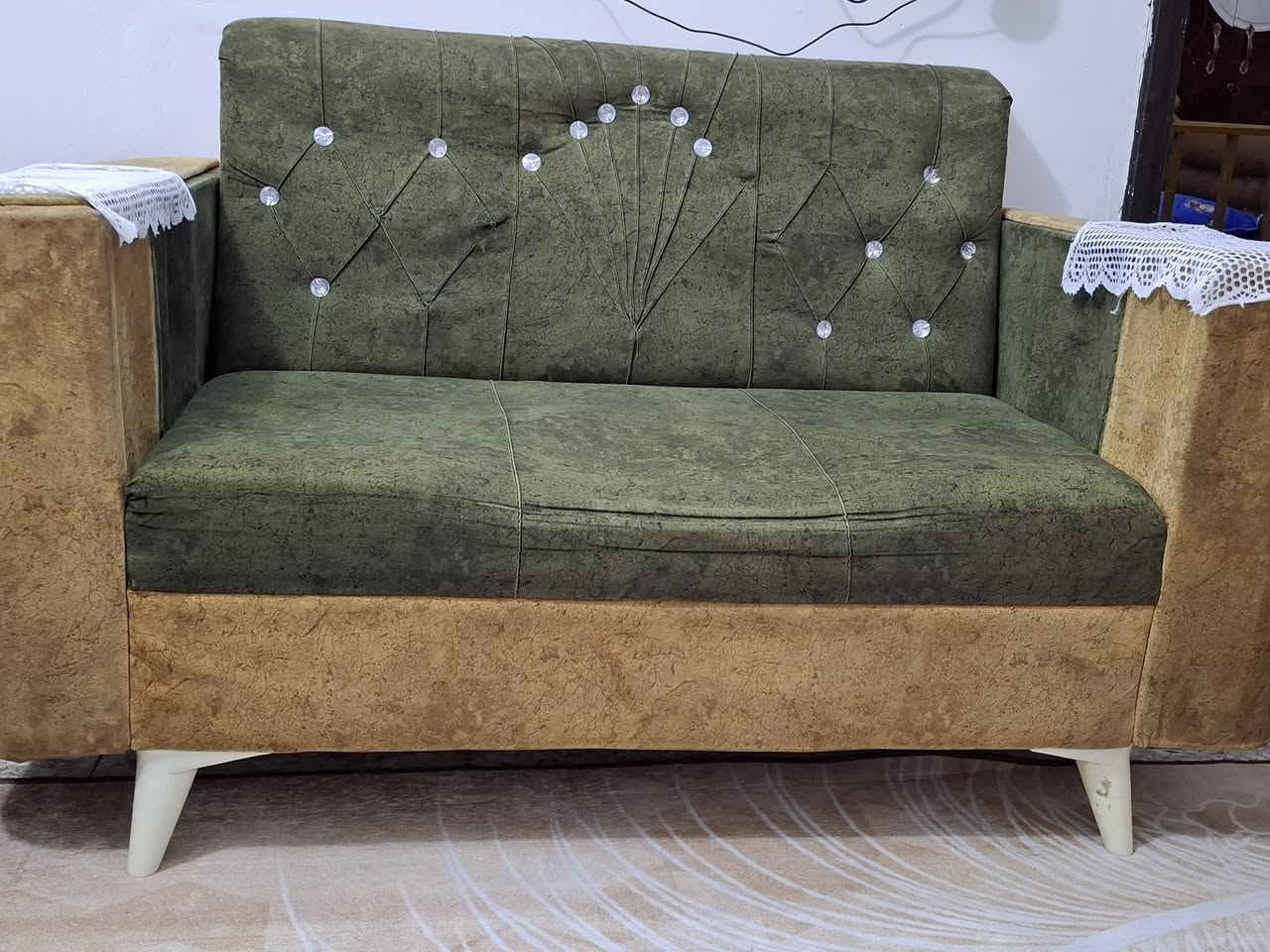 تخم قنفات 10 مقاعد تركي للبيع السعر ٢٠٠ وبي مجال للاستفسار ***********
