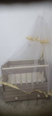 سرير اطفال • جديد • نظيف