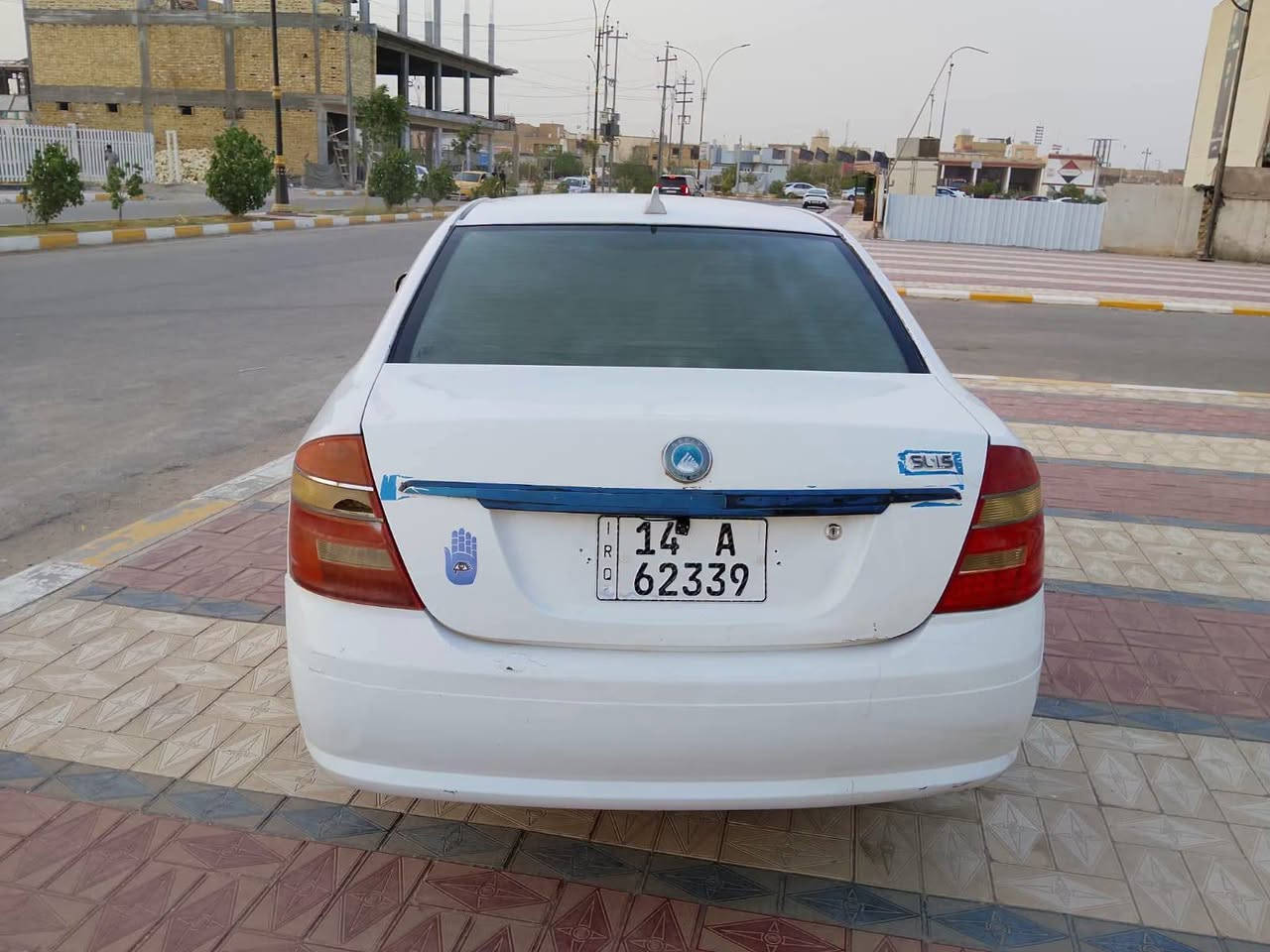 جيلي موبل  موديل  ١٢ بصره سنويه٣١ سياره جاهزه تبريد شغال تخم تاير جديد حداده جديده كير ومحرك شرط سعر ٣٨ وبيه مجال العنوان بصره سفوان رقم ***********
