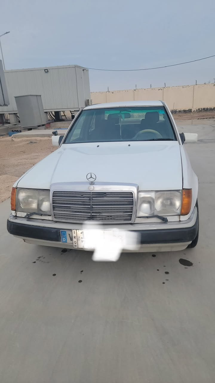 السلام عليكم مارسدس دب موديل 91
محرك 3000 بطه رقم بغداد نكليزي سنوية 28
السعر 48 وبيه مجال  
المكان ميسان /العمارة 
الرقم :***********
