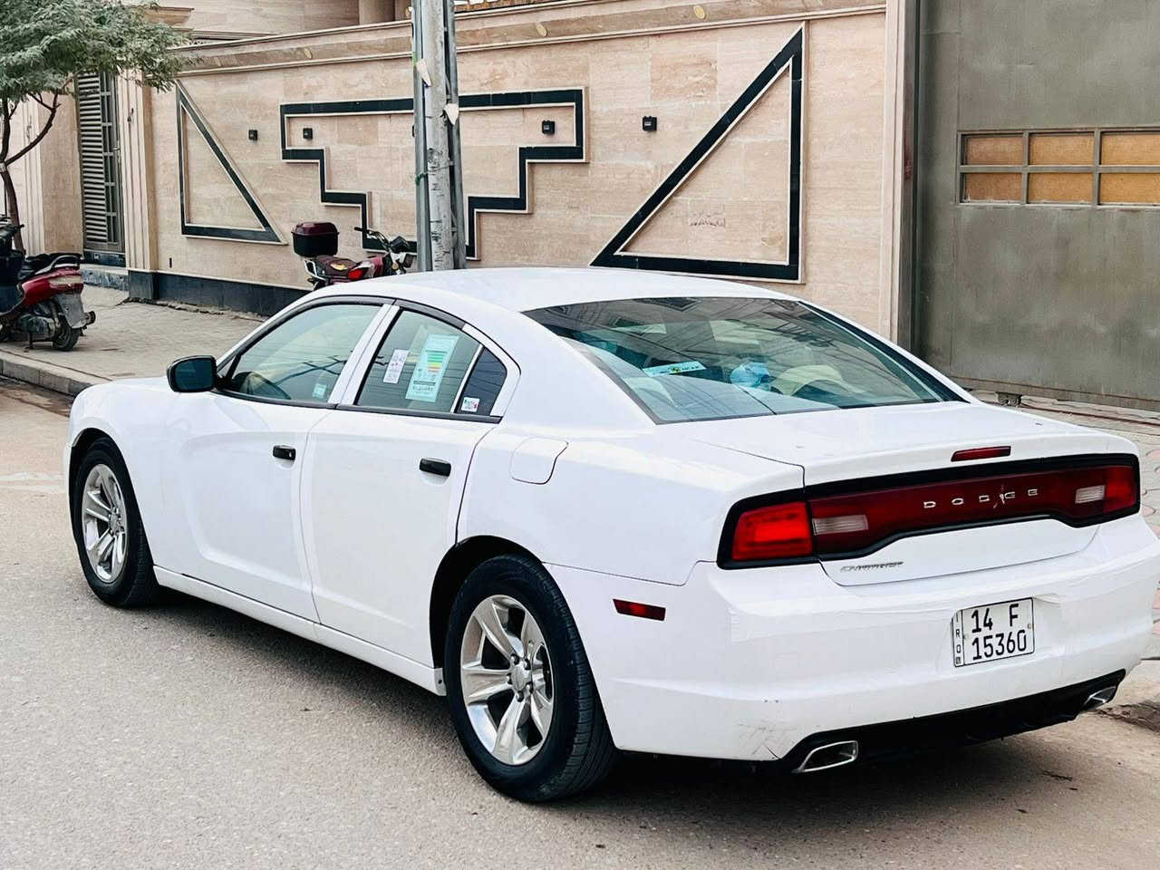 *********** او *********** سلام وعليكم البيع فقط جارجر وارد كندي كفاله من ضربه وصبغ شرط طكه مال جاكوج مابيها شاصي لغد ايرباك كفاله مكينه 3600 اصل لايت زنون دواخل شرط جديده تخم تاير جديد تبريد تتفىه شغاله ويل كروم شرط اصلي حداده توها منفوضه تجي وشوف سياره كلها عل بلاد الله شاهد تجي وشوف شرط حلاه من صوره بهواي مكاني بصره قظاء آلمدينه سعر 134 مجالها كلش بصيط والي يشوف سعر هواي يدعينه بل الرزق
