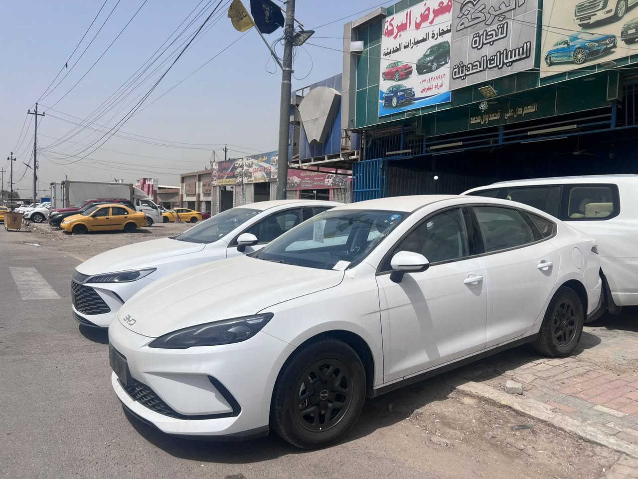 السلام عليكم
متوفر byd زيرو العنوان بغداد الحبيبيه معرض البركه مقابل ملعب المدينه الدولي 

استلام مباشر  مرقم بغداد متوفر قسط مقدمه ١٠ مليون بغداد فقط 

للاستفسار اتصال 

***********
