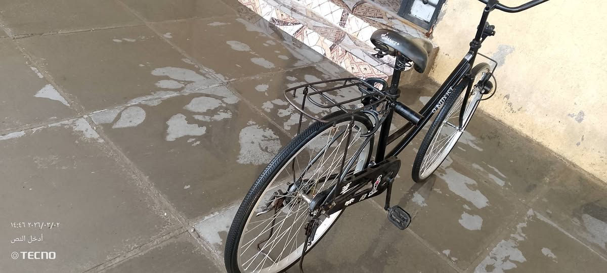 سلام عليكم بايسكل للبيع المكان بصرة الحيانية قرب سوق التامين السعر 110الرقم واتساب ***********
