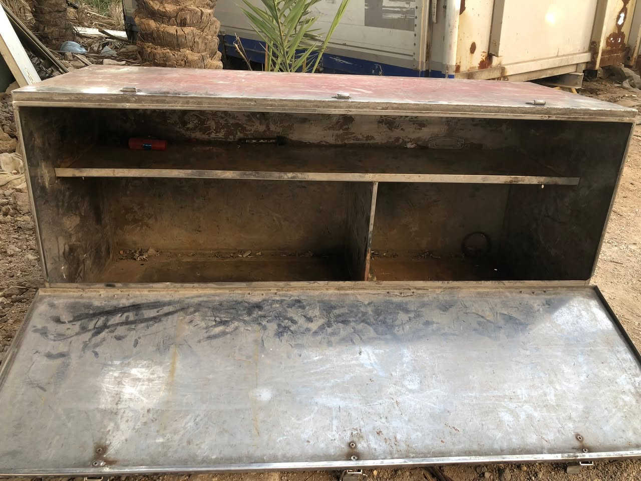 السلام عليكم صندوك ستيل ياباني اصلي عنواني بصره ابو الخصيب للستفسار ***********
