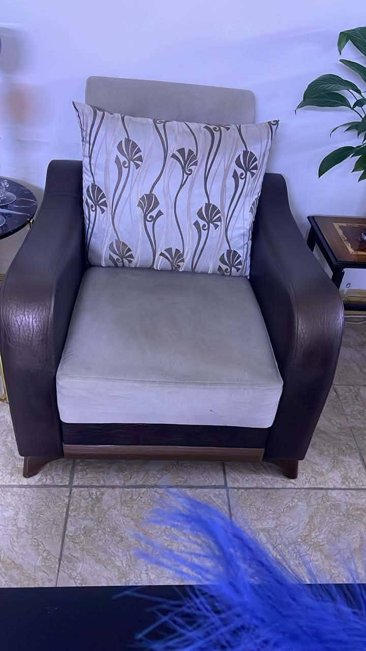 غراض بيت للبيع تخم 500 برده 60 طبله وسطيه 150 والباقي كلمن وسعره اريد واحد كلهن يشيلهن مكان زعفرانيه


**إذا كنت صاحب هذا الإعلان وتريد حذفه لأي سبب، رجاءا أرسل رسالة إلى الدعم الفني**