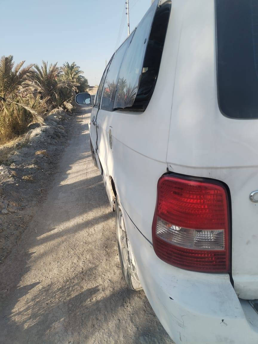 كنفال موديل 2000 سعر 40 بي مجال ماكينه جديده حداديه وسط ***********
