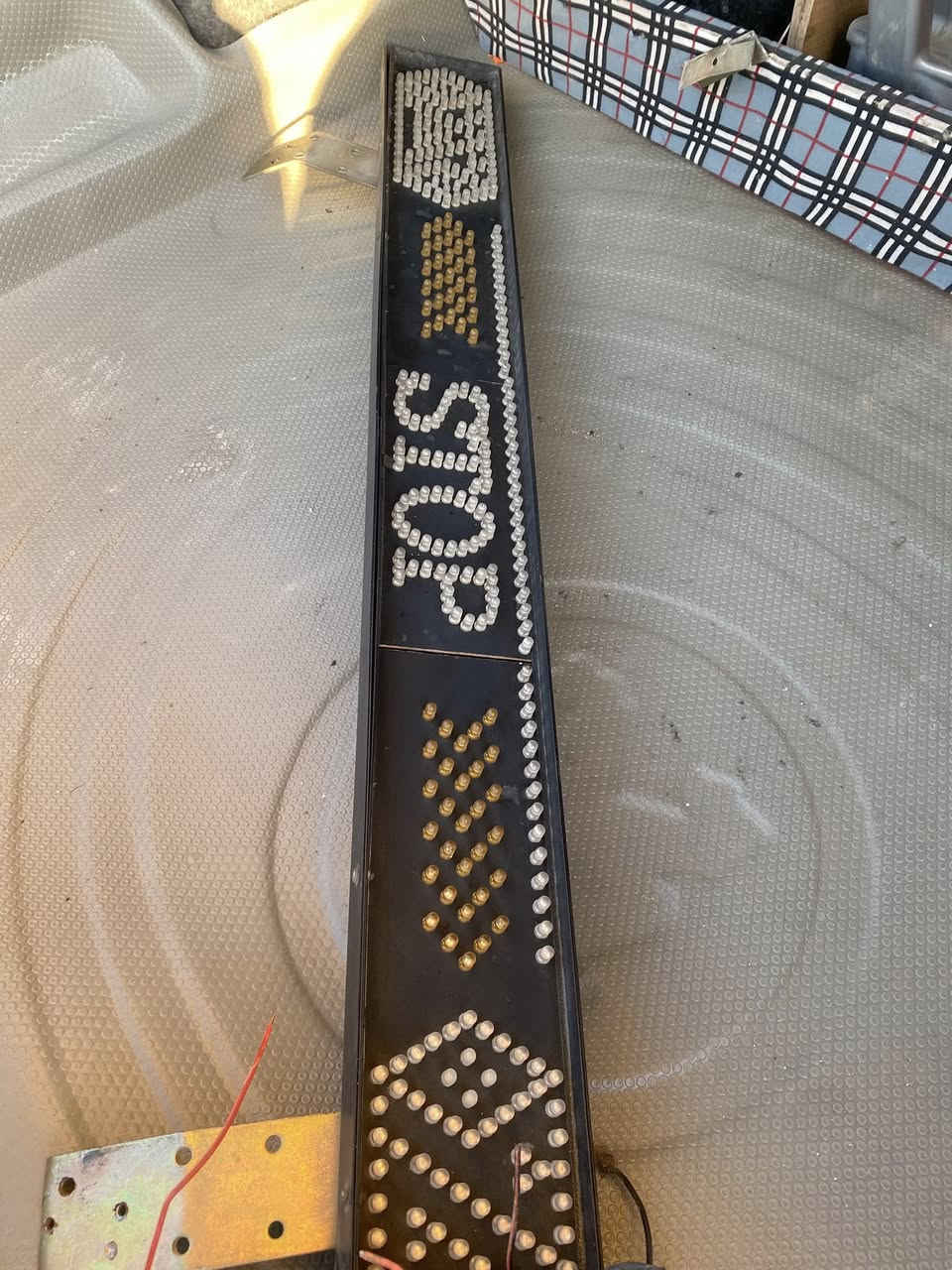 السلام عليكم 
غراض للبيع كلمن وسعره 
هورنات بوش الماني عنچه
هورن براد 
هورنات طاط يوكن كبار ولصغار
نشره ستوب بتره شغاله كامله
شمعات زوج خضر
طفايه ستيل
دركه كرونه
مكاني بغداد 
*********** اتصل وتدلل
