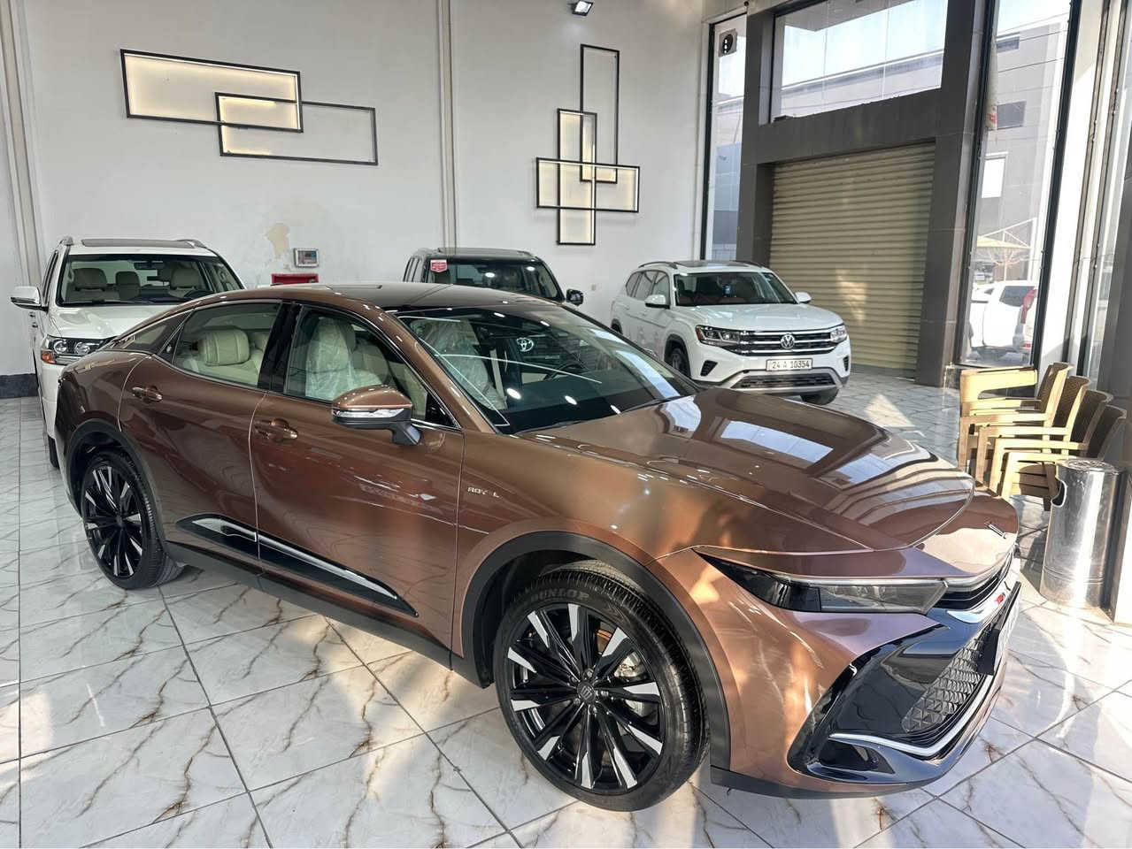 تويوتا كراون
مؤديل:2024
 مواصفات:-فول-
سلندر:توين-توربو
ضمان-ساس
كيلؤمتر:16000
0750 711 5442 
0772 152 5442 أربيل, العراق
