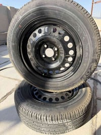 زوج تايرات مال سني زيرو نضيفات حيل للبيع مكاني بغداد ٠٧٧٣٨١٨٢٧٥١