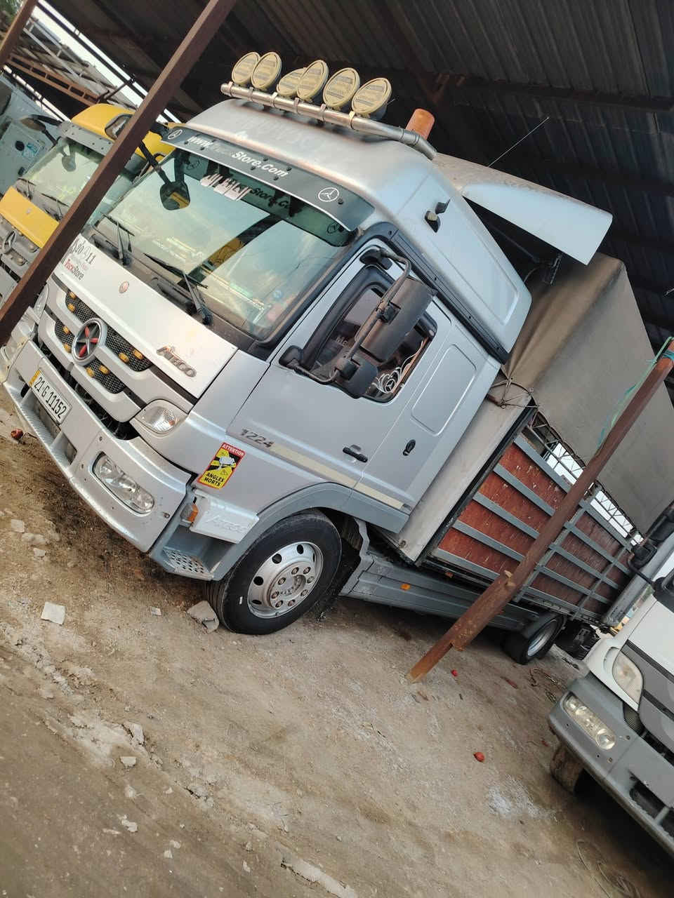 *********** ***********
