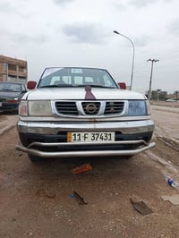 سياره نيسان مصبوغه عام كل نقص مابيه بسمنه سعر80بيه مجال قليل0781793006...