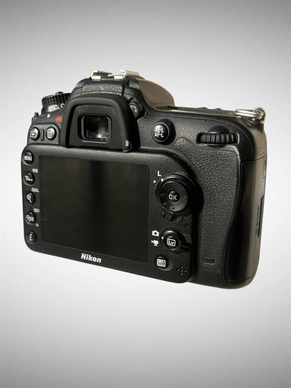 #عرض_بيع 

كاميرا D7100 نيكون 
مع عدسة 18-105

ملحقات الكاميرا 
رام + شاحنة + بطارية 
جنطة + إحزام + كفر حماية 

للتواصل على الخاص


**إذا كنت صاحب هذا الإعلان وتريد حذفه لأي سبب، رجاءا أرسل رسالة إلى الدعم الفني**