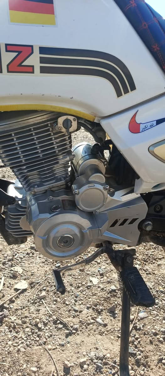 ماطور سنكي MZللبيع موديل 15شغال كامل كلشي مابيه نكرة وحدة السعر 650الف قفل الشراي يتصل ***********
