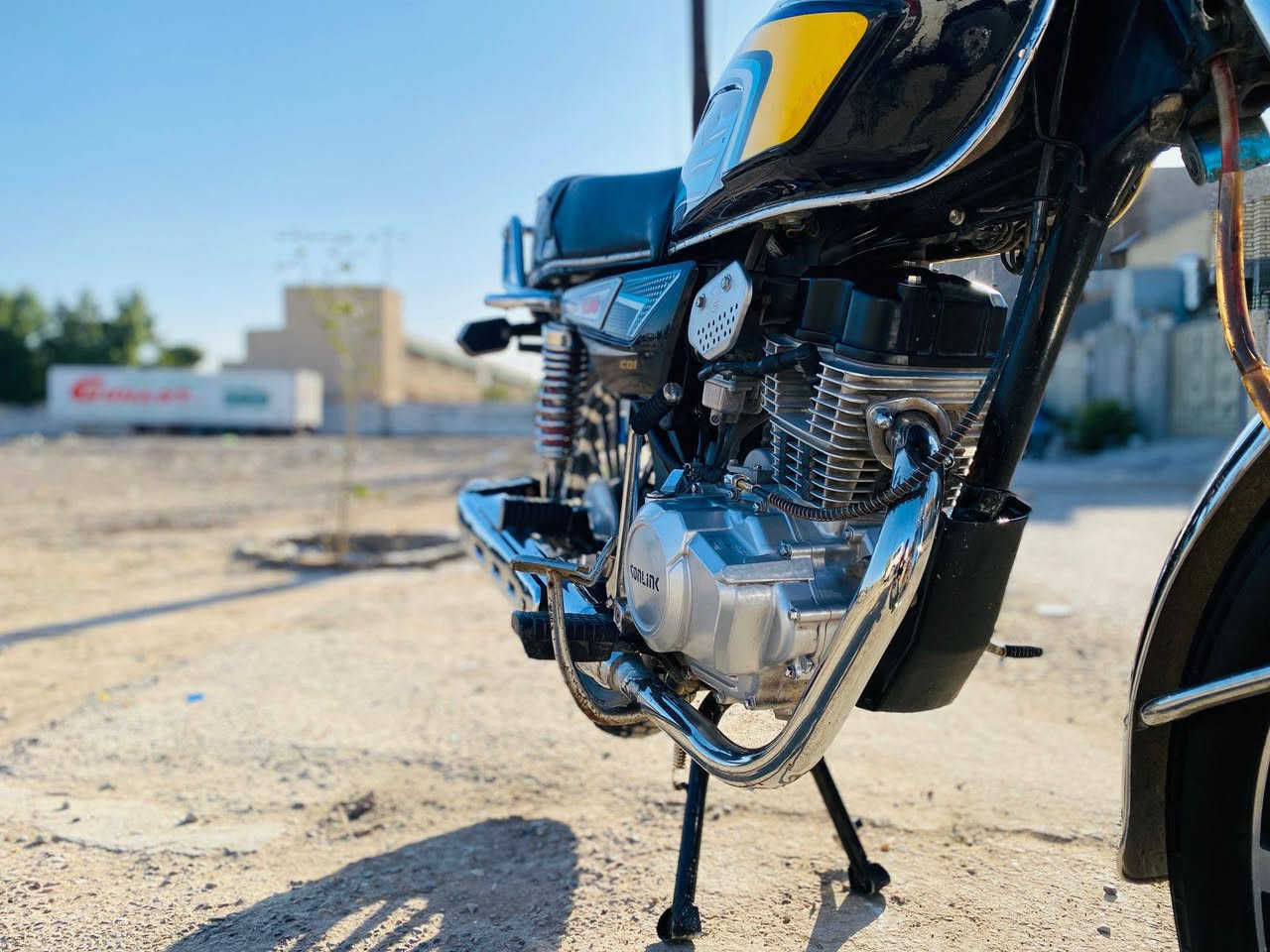 دراجه للبيع موديل 24 

سلام عليكم دراجه ايراني ضاقطه وزنجيل محرك 150حقيقي دراجه كامله دشبول شغال 
اوراق اصولي بصمه عن بعد لايت علي ناصي اشاير كلشي شغال ما بيها اي نقص 

عنوان بغداد 

السعر 750

***********
