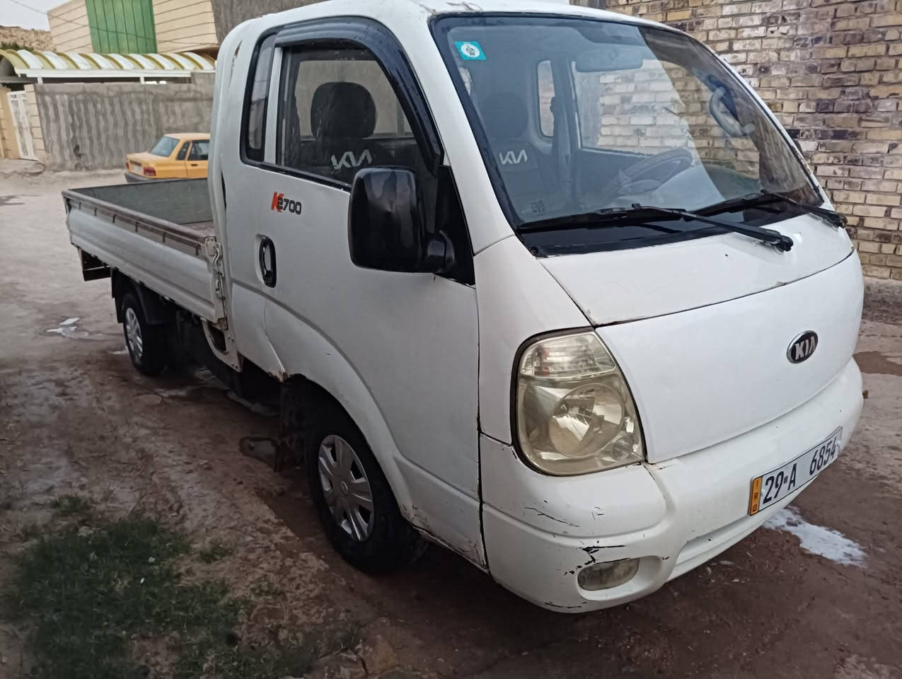 كيه بنكو ٢٧٠٠ رقم دولي موديل ٨ للبيع او مراوس ام عيون    السعر ٧٧ وبيه مجال قليل ***********
