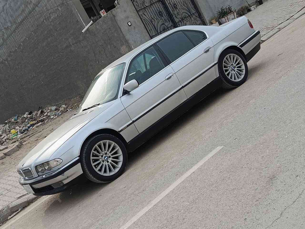 السلام عليكم بي ام 730 وين الشراي سعر 65 قفل والمفتاح ضايع يعني ما بيها خلاص مكينه جير ت بريد صدر طائرات كله مكفول بالعافيه علي اخذها عنوان بابل ***********
