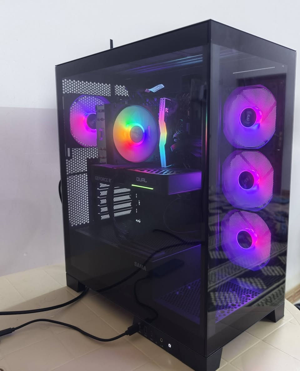 كيس استخدام قليل وشاشة للبيع
تجميعة جديدة نظيفة استخدام ٣ اشهر ونص من العالمية، كل القطع كراتينها موجودة ووصل الضمان مال شركة العالمية موجود، سبب البيع اريد اشتري لابتوب لان الكيس ما يوالمني لاني اتنقل هواي وياريت محد يكسر بالسعر لان والله متوازي على الفلوس 

المواصفات :

•  CPU : Core i5-14400F

•⁠  ⁠Motherboard: ASUS PRIME H610M-K DDR4

•⁠  ⁠Graphics Card: Palit GeForce RTX 5060 Ti Dual OC  - 8GB

•⁠  ⁠Memory: TEAMGROUP T-Force Delta DDR4 16GB 3600MHz CL18 - Black

•⁠  ⁠Storage A: Lexar NM610 500GB M.2 NVME

•⁠  ⁠Cooling System: Deepcool AG400

•⁠  ⁠Case: SAMA V50 ATX - Black 

•⁠  ⁠Monitor: ASUS TUF 24 FHD (1920x1080) 180Hz 1Ms IPS

•⁠  ⁠Power Supply: Segotep 750W Bronze 80+ , PCIE 5.0

Windows 11 Pro Original License Key

مكاني كركوك الي يريد يجي يفحصها هلا بي 

رقمي : ***********

السعر : 1450 وبي مجال بسيط للشراي والتوصيل على حسابي

جماعة الي يطلبون توصيل ويضربون بوري شوفلك واحد غيري الحاسبة شرط وبيها ضمان
