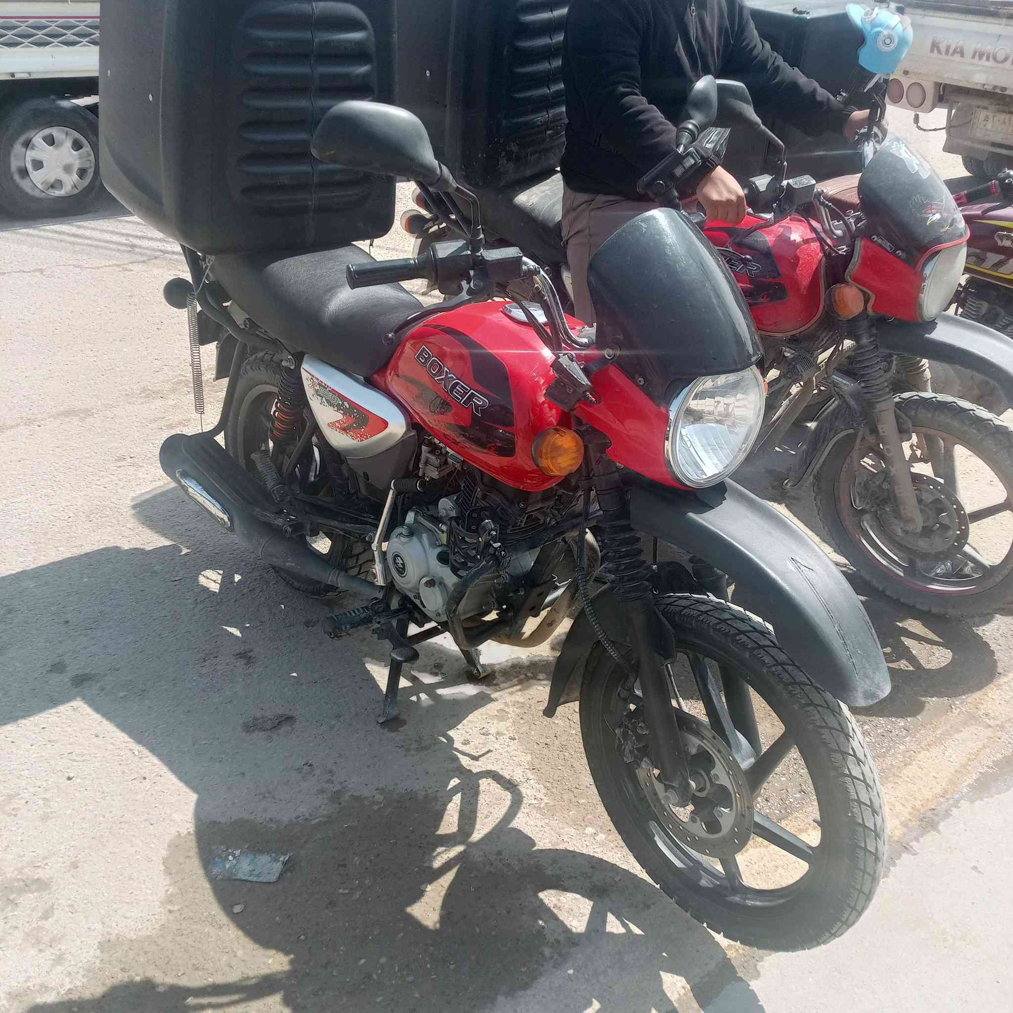 السلام عليكم بوكسر 23لبيع جديده مكفوله ما مفتوح بيها ولا برغي بس بيها نقص ورقه سعر واحد ونص شراي يخابر ويدلل مكاني دوره ***********بي واتساب
