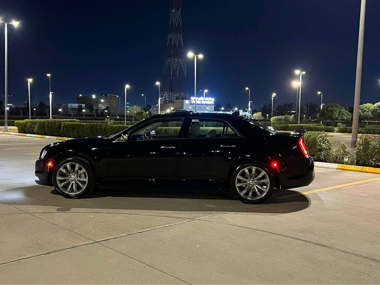 السلام عليكم 

اوباما2016 c كلين تايتل السياره حيل جديده كفاله عامه بدون صبغ بیە بارد السياره حلوه و دينار واحد متصرف عليها  جاهزه من كل نواحي 

المواصفات 
 بصمه  
بانوراما
تشغيل عن بعد 
كشنات اماميه تدفئة تبريد 
كشن خلفي تدفئه 
برده خلفيه 
تحكمات أستيرن 
مري هيتر 
مري قلاب 
تبريد قطعتين
كشن خزن 
داخل عسلی 

 
وباقي مواصفات ال C المعروفه رقم اربیل تحويل ثاني يوم 

مكان السياره /اربیل  
 
للاتصال
***********📞
***********📞 أربيل, العراق
