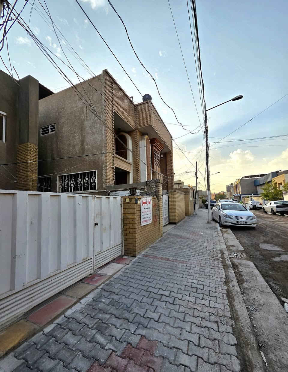 دار للبيع في نجيب باشا( الوزيرية)
محلة (٢٠٤ ) زقاق (۱۷) شارع اسواق

الواحة سابقا المساحة (۲۰۷ م ) واجهة

(٥,٥م) النزال (۲۷) م / سند مستقل /

بناء قديم ( الثمانينات) للاستفسار :

***********
