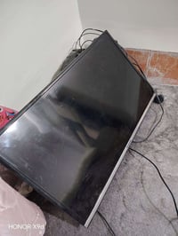 شاشة • بنسونك • 32 بوصة