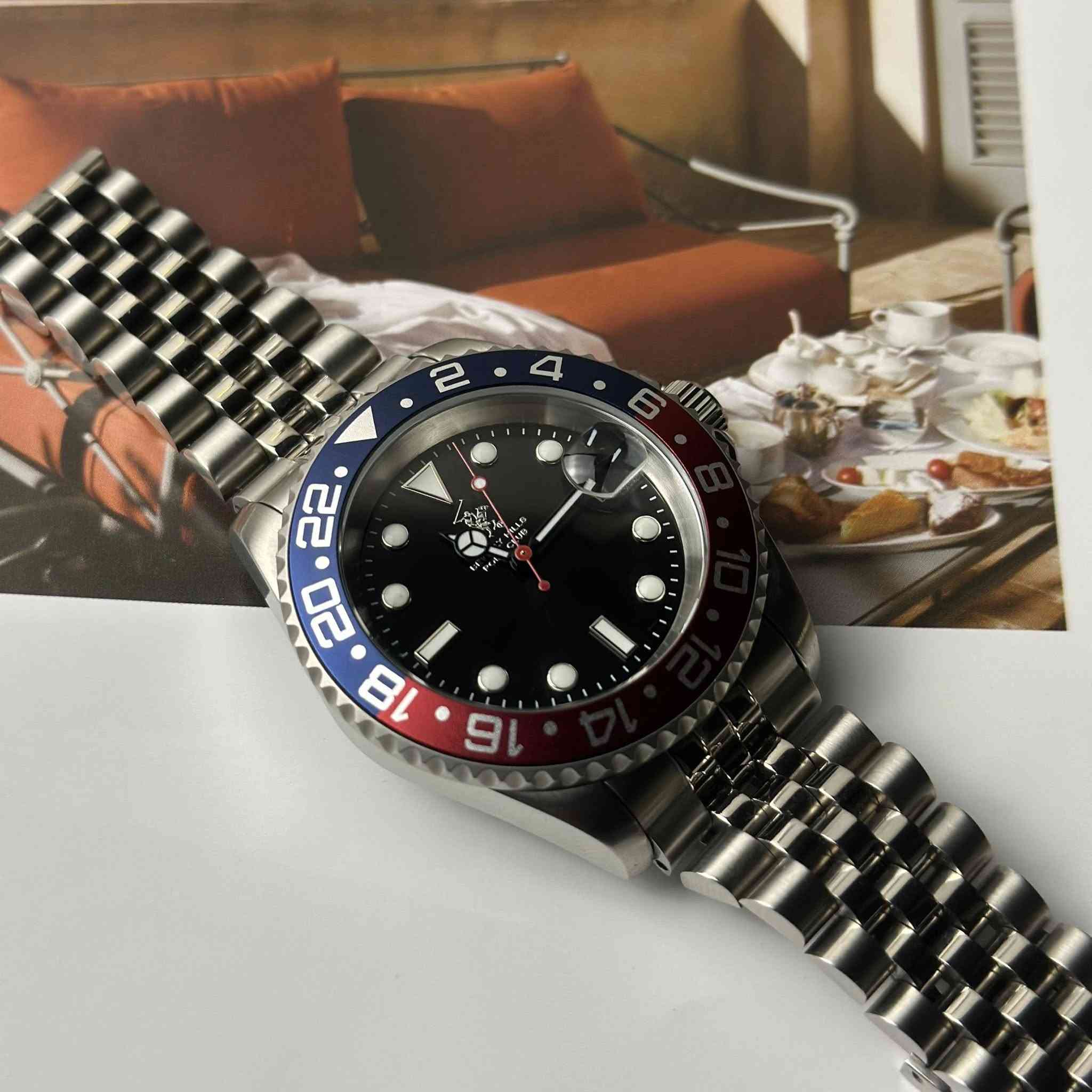 بيفرلي هيلز بولو 60 الف كامل مرفقات


**إذا كنت صاحب هذا الإعلان وتريد حذفه لأي سبب، رجاءا أرسل رسالة إلى الدعم الفني**