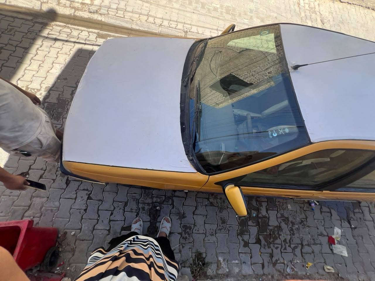السلام عليكم بيجو 405 للبيع كير ومكينه مكفولات وكشركه مكفول من صبغ وظربه السعر 35 وبيها مجال مكاني بغداد الدوره ابو دشير الهاتف ***********
