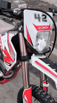 سلام عليكم شباب دراجه سي ار اكس قفاز مكينتهه 300 دراجه جديده اوراق بسمي سالهه  اقل الشهر من ماخذهه من المعرض   مكاني حي اور  السعر 1500 وهاذه رقمي ***********
