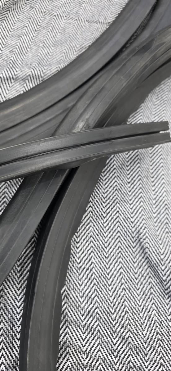 سيفه باب عبري كوستر نيسان سعر 35الف
سيفه اطراف جام كوستر نيسان نوعيه تركي درجه أوله 30متر سعر 90الف يوجد توصيل جميع محافظات العراق *********** _***********
