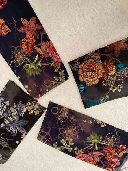 بنات شوفو الحلا والجمال ولنزاكة كشمير ايطالي قطني جمله ومفرد يوجد لدينا خدمة توصيل لكل محافظات العراق خلال ٢٤ساعه ***********
