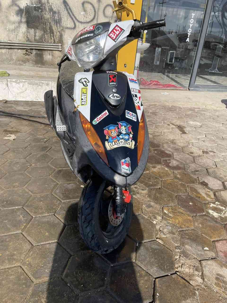 السلام عليكم شباب ماكس كفاله عامه بلادي ٤٩ دراجه نكره سلف هندر بكل وقت السعر ٦٠٠ وبيها مجال للطيبين مكاني كوت كفائات خلي بانزين وترايك للبصره دراجه تنطيك شلعه ومعدل تشك الكاع  الرقم ‭٠٧٧٦ ٣٦٤ ٦٩٣٧‬
