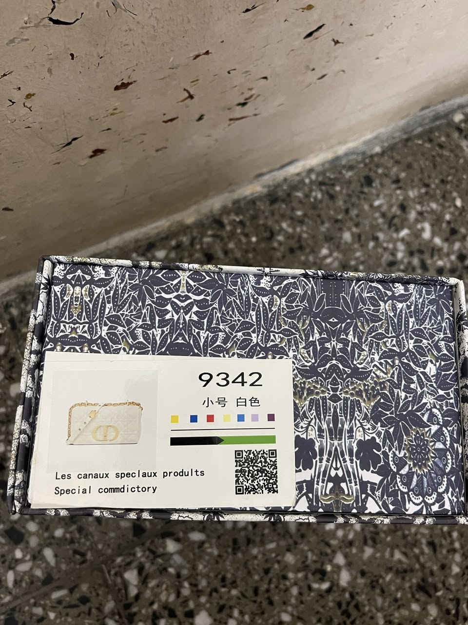 حقيبة نسائية ماركة ختومات وكرتات غير مستخدم السعر 65 مع التوصيل


**إذا كنت صاحب هذا الإعلان وتريد حذفه لأي سبب، رجاءا أرسل رسالة إلى الدعم الفني**