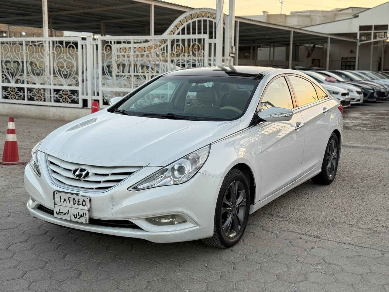 سوناتا 2010 خليجي 

رقم اربيل تحويل مباشر 

محرك 2.4 دوش 

سياره كفاله عامه باب مبدل بلادي

فول مواصفات 1/1

سقف بانورما + اشاير بل مري + مري شفط + كشنات مخمل + كشن كهربائي +تحكمات ستيرن + ويل كروم +حساسات 

وباقي المواصفات المعروفه 

—————————————————-

مكان السياره الرمادي السعر ١٢٥ وبيه مجال بسيط رقم الهاتف ***********
