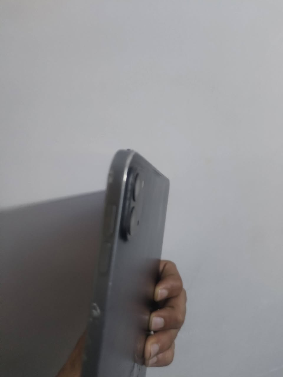 ايباد برو m1  يشغل 120 فريم ببجي وشاشته 120 هيرتز 

ركز هنا🔻

شاشته بيها خطين ناعمات بالعرض
وبطاريته 50% 
طخات بسيطه بالشاصي
فيس ايدي واكف 

ملحقات كارتون وصل شراء  مالته وكيبل وياه

يعجبك سعر حياك ميعجبك اعبر نطلبت واريد بيعه

السعر 450 وبي مجال  بشيط رقمي للتواصل واتساب
*********** مكاني نجف ماعندي توصيل
