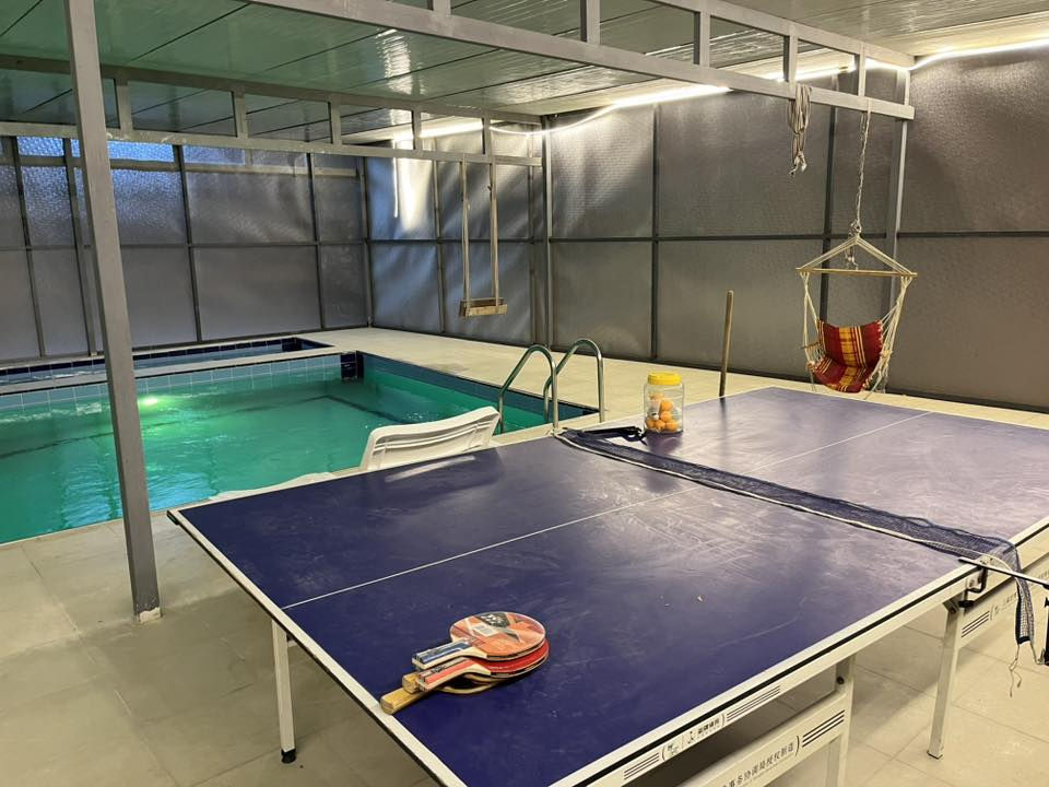 المسبح حار 
ومتوفر حجز في رأس السنة 
*********** 
بغداد الرضوانية
