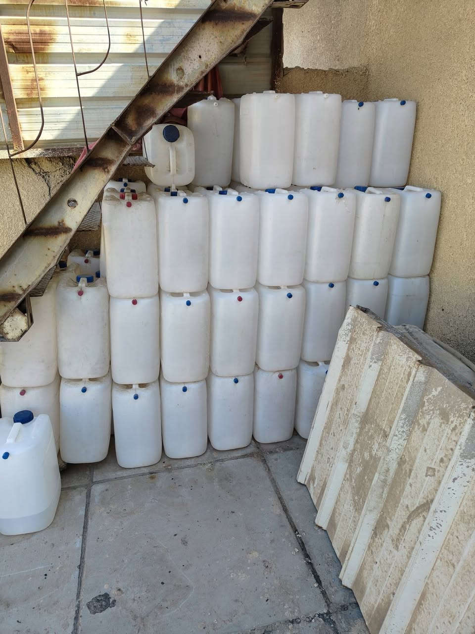 السلام عليكم ذني جليكانات الي يفيدنا يخابرني مكاني بغداد ***********
