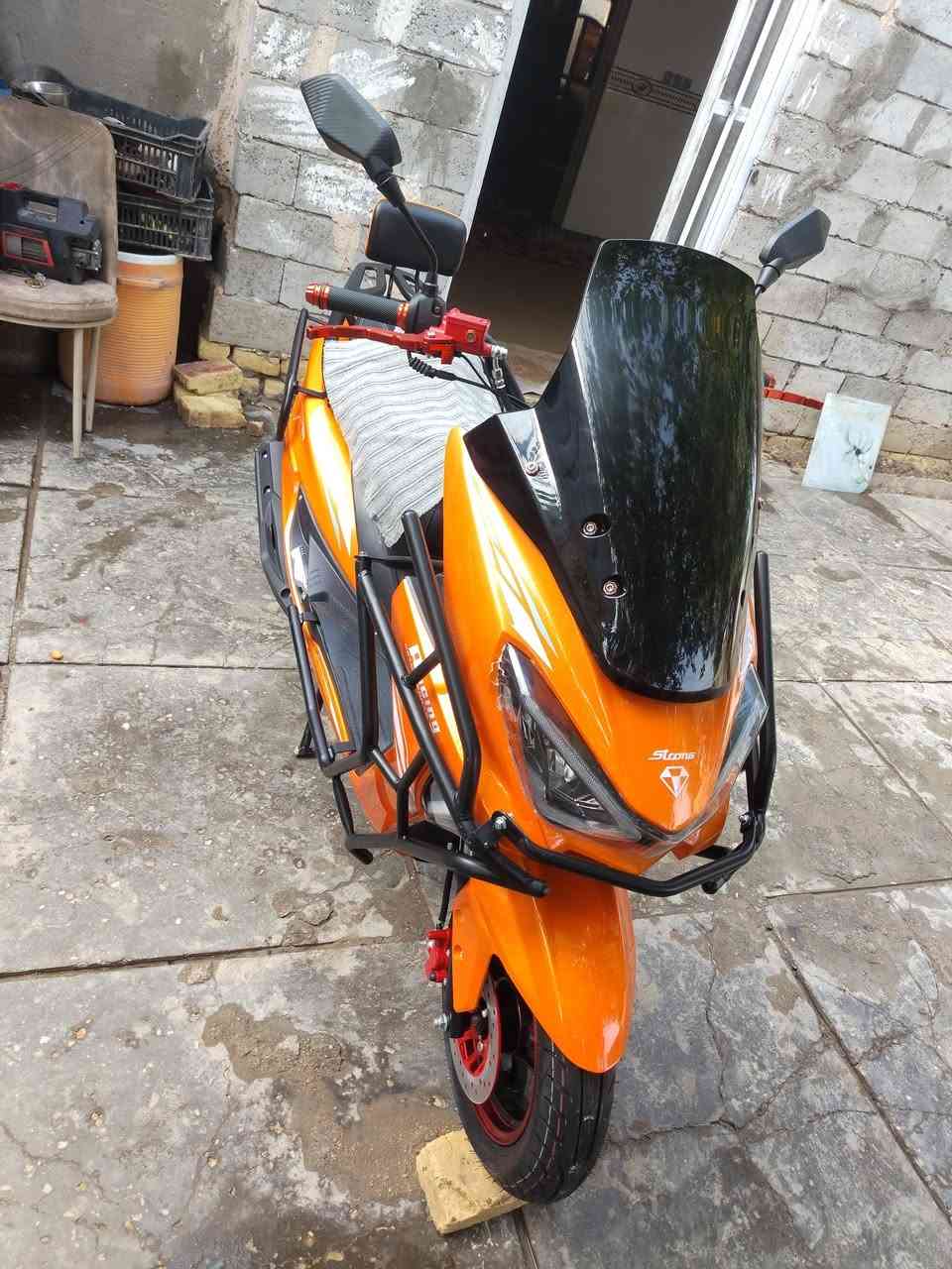 دراجه سكنز موديل ٢٠٢٥ سبوع صارلها طالعه من الوكيل مضافه فول مامتواجد خاص اتصل علرقم *********** عنوان ديوانيه شافعيه اتصل واعرف تفاصيل
