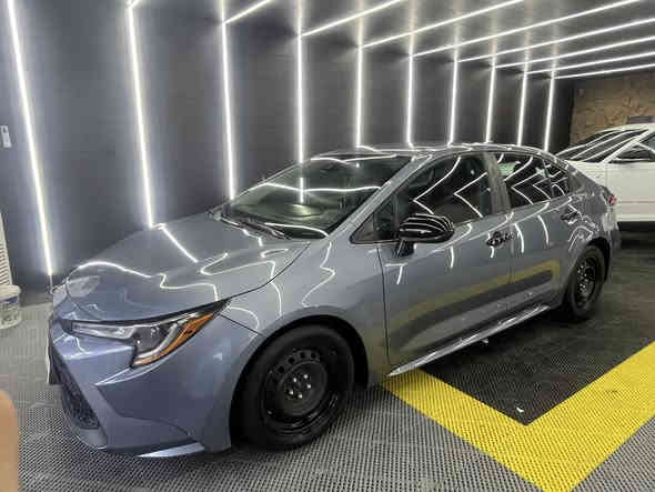 السلام عليكم 
كورولا وارد امريكي 2020 le الضرر موضح بالصوره بالاضافه بيها بارده جاملغ خلفي للسايق وبارد إصبعين جاملغ امامي فقط 
معروف مواصفاتها شاشه كامره بريك هولد 
السياره ماشيه 141 الف وقابل للزياده  السياره حلوه نشطه مناقصه برغي جاهزة من كلشي 
السعر 135 ورقه وبيها مجال
مكاني كاظميه 
***********
