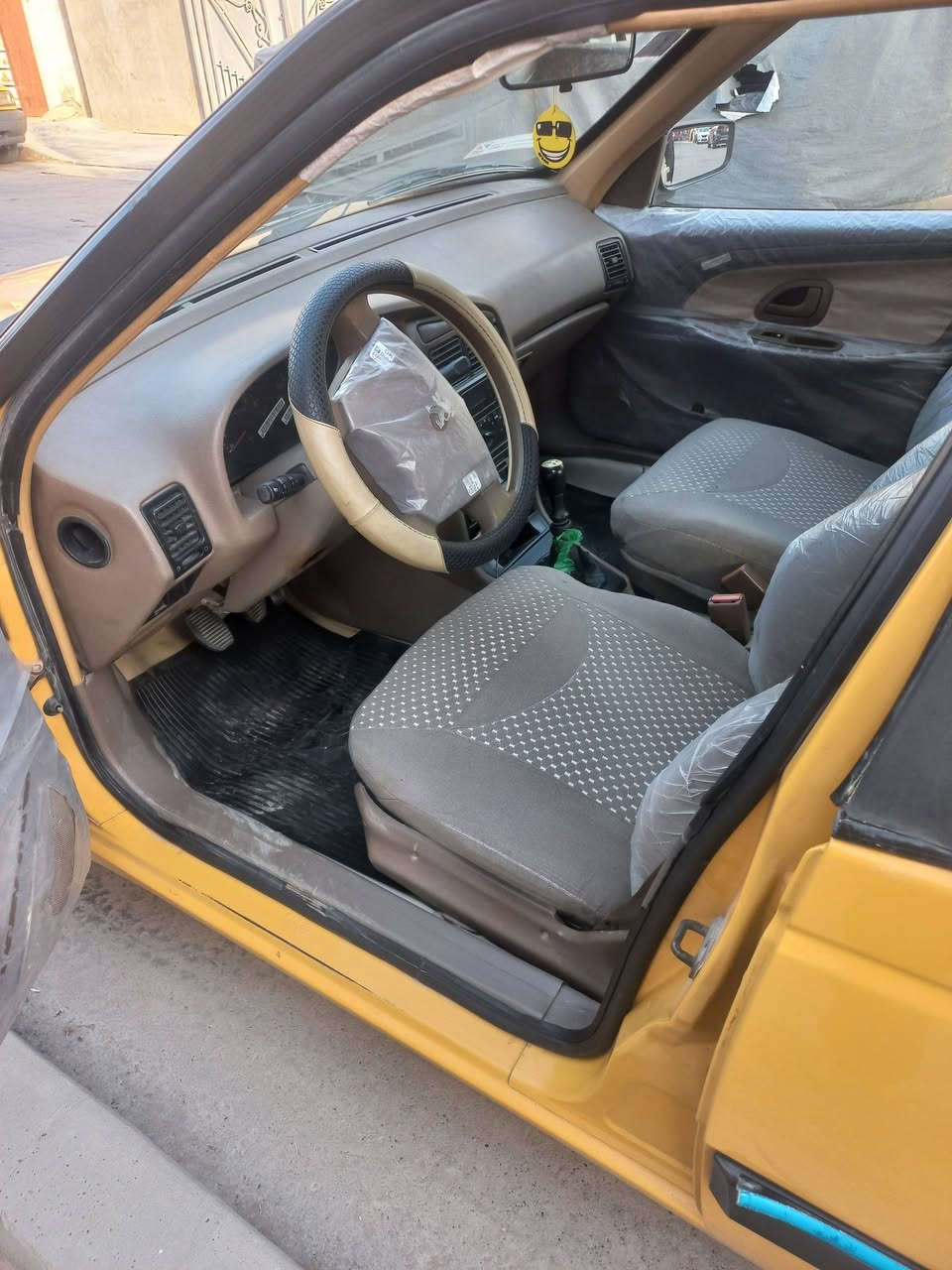 سلام عليكم بيجو لميس موديل ٢٠١٦كفاله من الضربه والتبديل مكينه كير تبريد كفاله هزه ٢٧ سنويه ٣١ باسمي مكانها الأمين الثانيه السعر ٤٥ هاتف *********** صدر خلفي أمامي جديد
