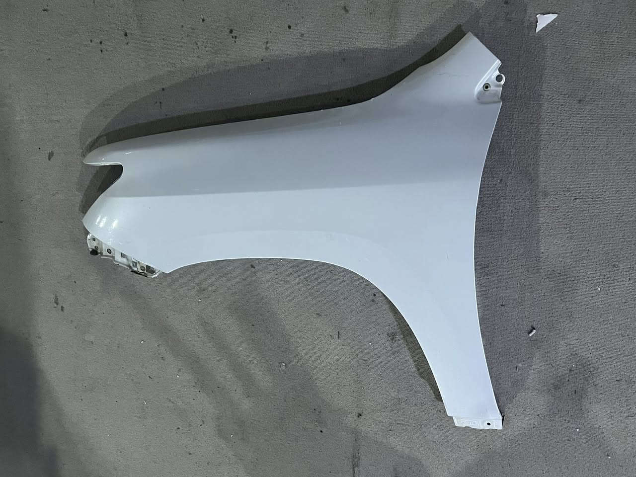 للبيع أغراض لكزز جميع الأغراض اصليه وبدون قطره صبغ
بنيد+ جاملغ سايق+بكلايتات+ماصدات+

شباك دعاميه+ بيبان+ جامات خلفيه+ شفقه جنطه +

دواسات+ يدات بيبان عدد ٤+ جكات بنيد+ غطاء جامات جانبيه 

ملاحظه البيبان يرهمن لاندكروز + لكزز 

والاغراض كلها بلاديه حدثت سيارتي واريد ابيعهن واليريدهن 

شلعه وحده بي خير ويتدلل 

عنواني بابل 

***********
