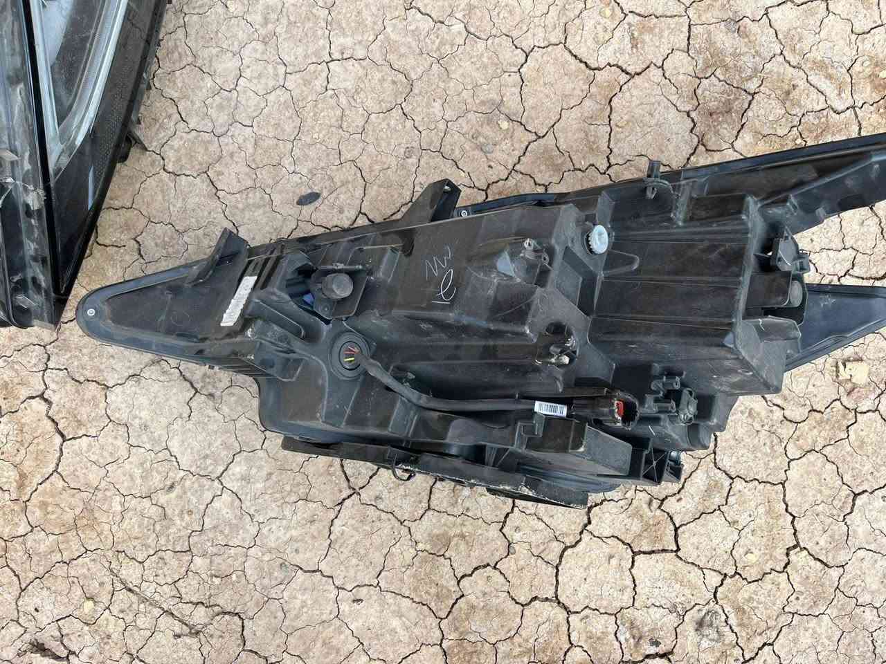 لايت نيسان مورانو 2023 شغالات بي كسر بسيط  من الظهر ينلحم بلفايبر 
عنواني ميسان ***********
يوجد توصيل لكل المحافظات
