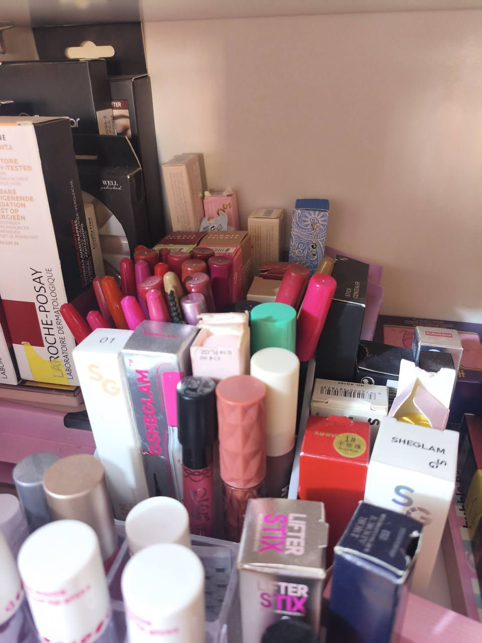 شلعة مكياج شيكلام وماركات اخري العدد تقريبا 125 قطعه متوفر بسعر مناسب الحجز عبر الخاص


**إذا كنت صاحب هذا الإعلان وتريد حذفه لأي سبب، رجاءا أرسل رسالة إلى الدعم الفني**