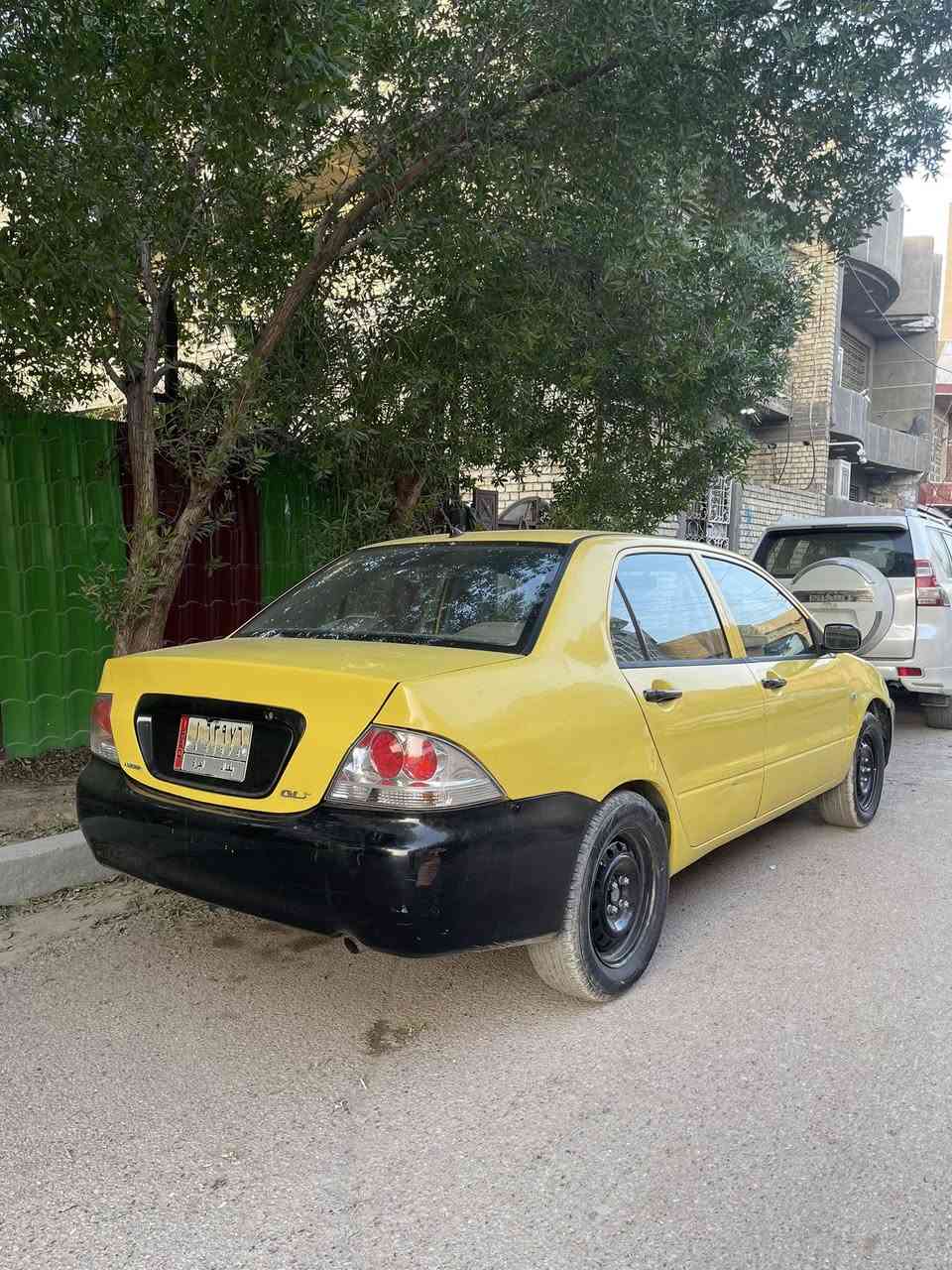 سلام عليكم لانسر 2011 مطلوبة مال مصرف بيهة تسديد راعيهة يسدد ويسوي وكالة سيارة جديدة وجاهزة برغي نقص مابيهة كير محرك صدر تبريد كولة جاهز وجديد 
مكانهة بغداد البلديات 
السعر 52 وبيهة مجال 
***********
