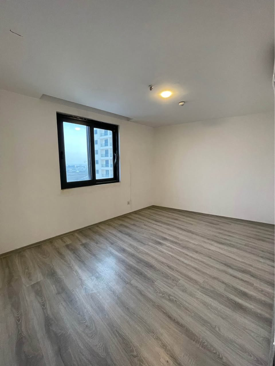 شقة للإيجار في مشروع لايف تاورز 
المساحة ١١٦م / طابق ١٦ 
غرفتين و صالة 
السعر ٤٠٠$
——————-
شووقە بۆ کرێ لە پڕۆژەی لایف تاوەرز
ڕووبەری ١١٦م / تابق ١٦ 
دوو ژوورو هۆڵ
نرخی : ٤٠٠$ 

0750 374 7727 أربيل, العراق
