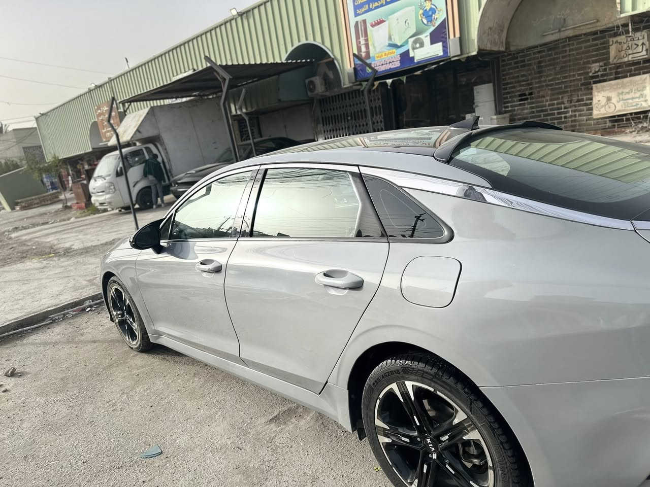 كي فايف 21gt line اسمنتي 
بغداد العامرية للبيع ***********
وارد امريكي حادث خلفي
البياعه شرايه لطبون
