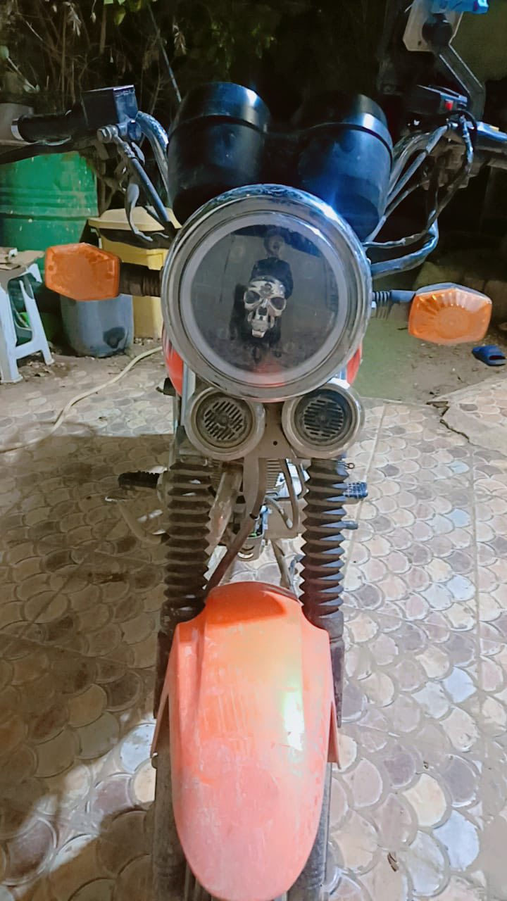 دايون عضم ٢٢ أوراق اصولي كفاله عامه مراوس بدايون نفخ نضيفه كون مديل ٢٢  وتصال على رقم ***********
